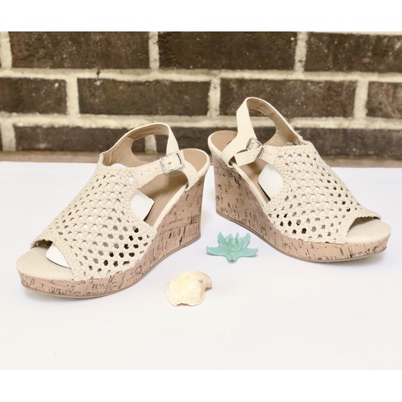 SO™ | NWOT Natural Woven Wedge Sandals 10 - Picture 2 of 5